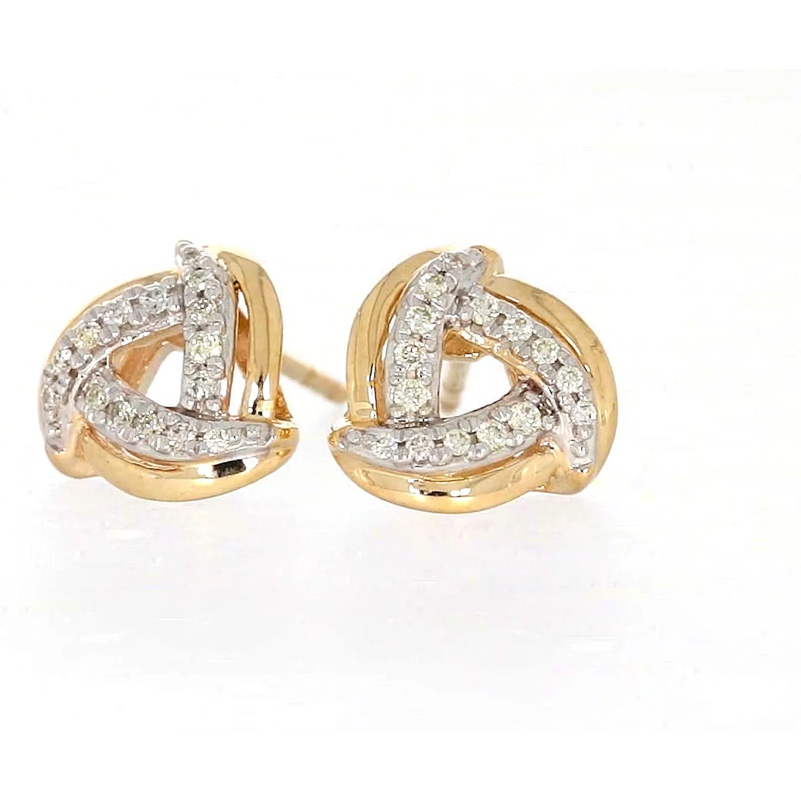 9ct Yellow Gold Round Brilliant Cut 0.12 CARAT tw of Diamonds Stud Earrings