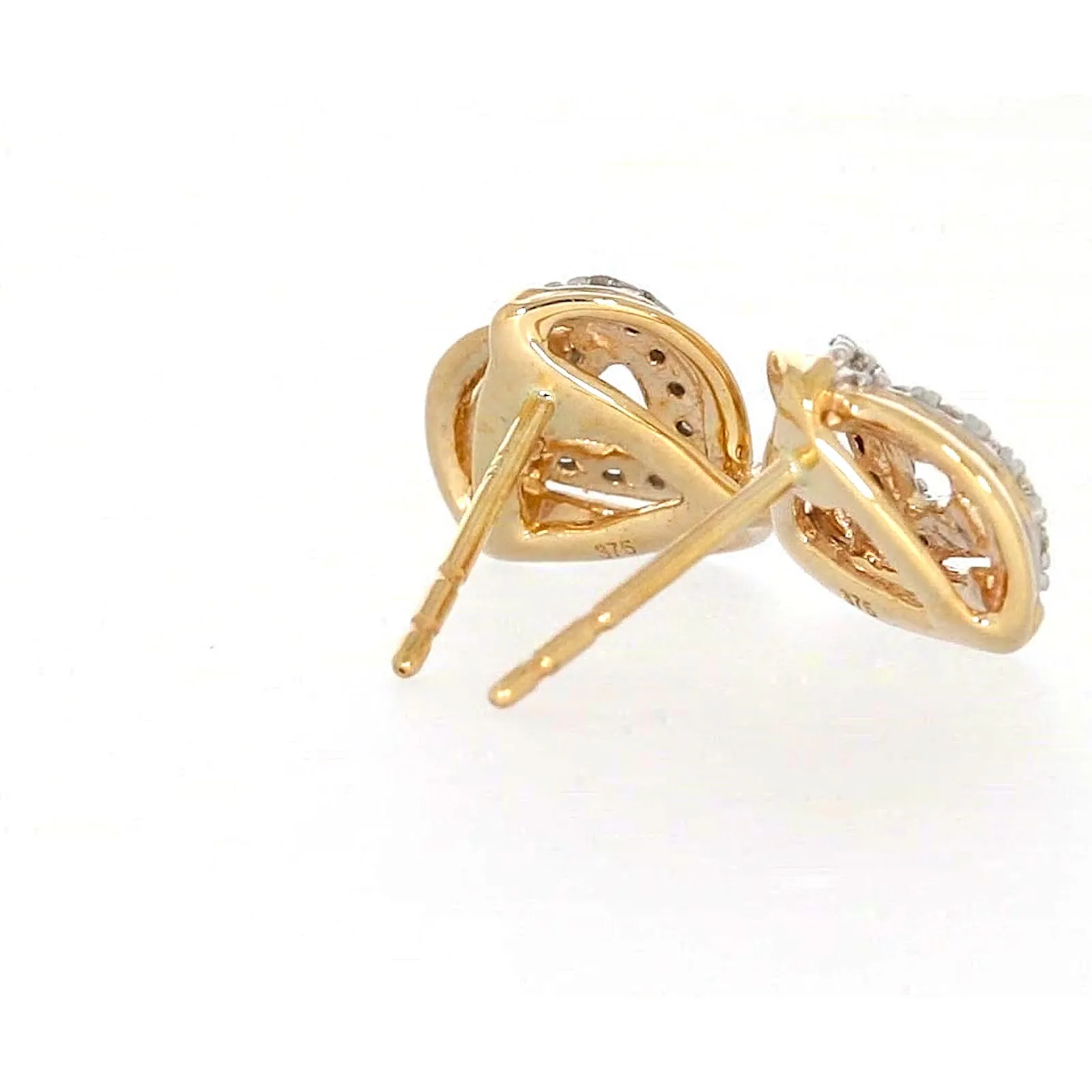 9ct Yellow Gold Round Brilliant Cut 0.12 CARAT tw of Diamonds Stud Earrings