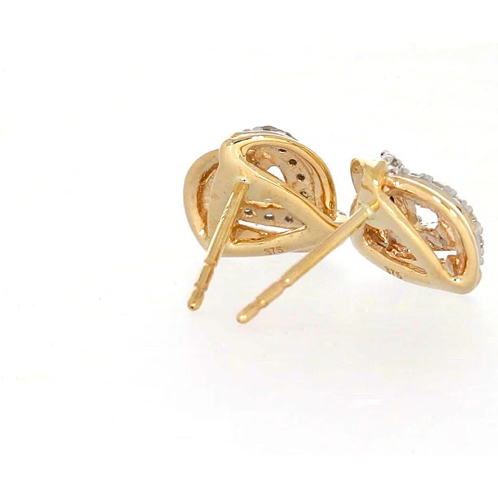 9ct Yellow Gold Round Brilliant Cut 0.12 CARAT tw of Diamonds Stud Earrings