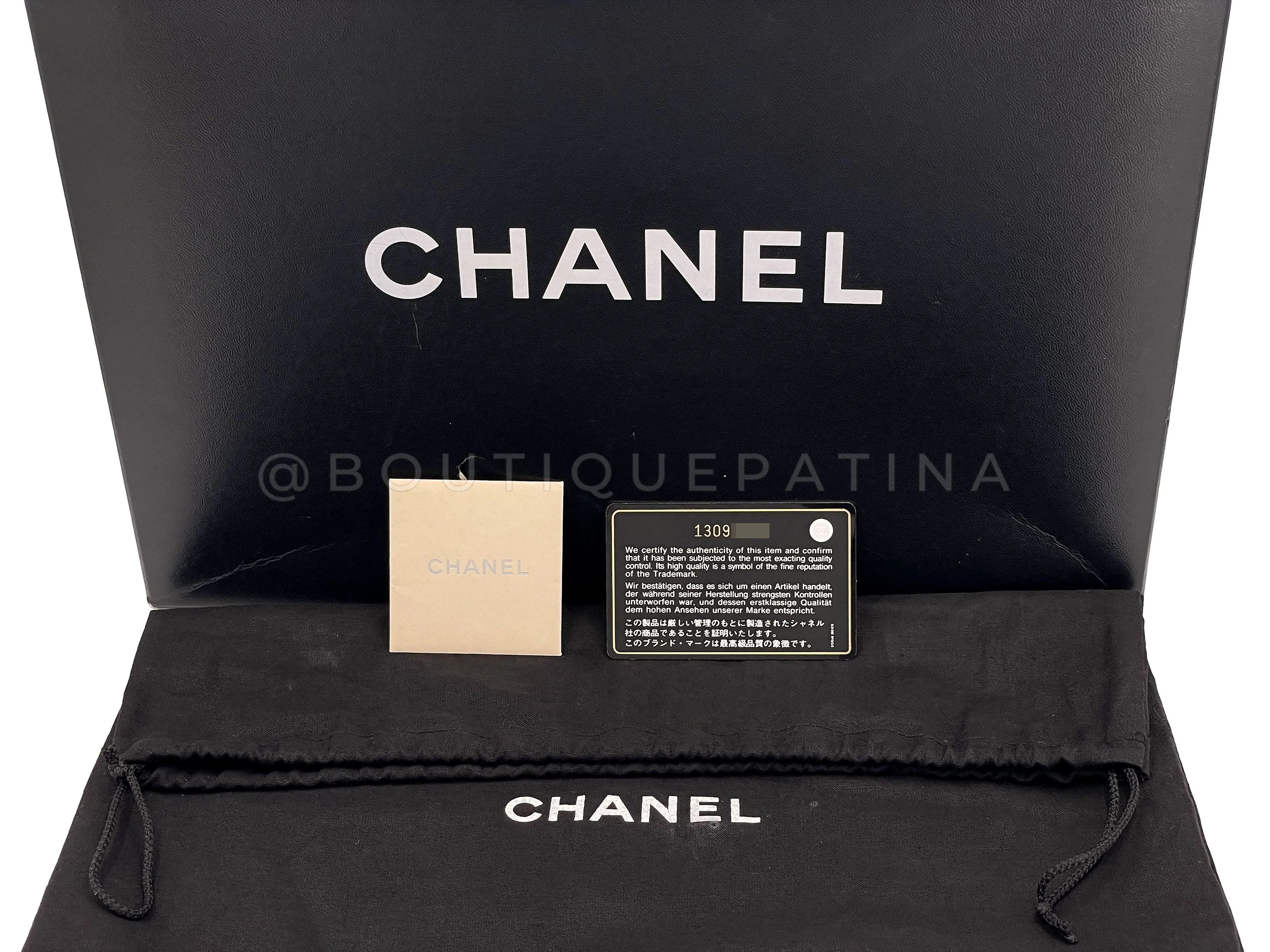 Chanel 2009 Red Caviar Jumbo Classic Flap Bag GHW Single