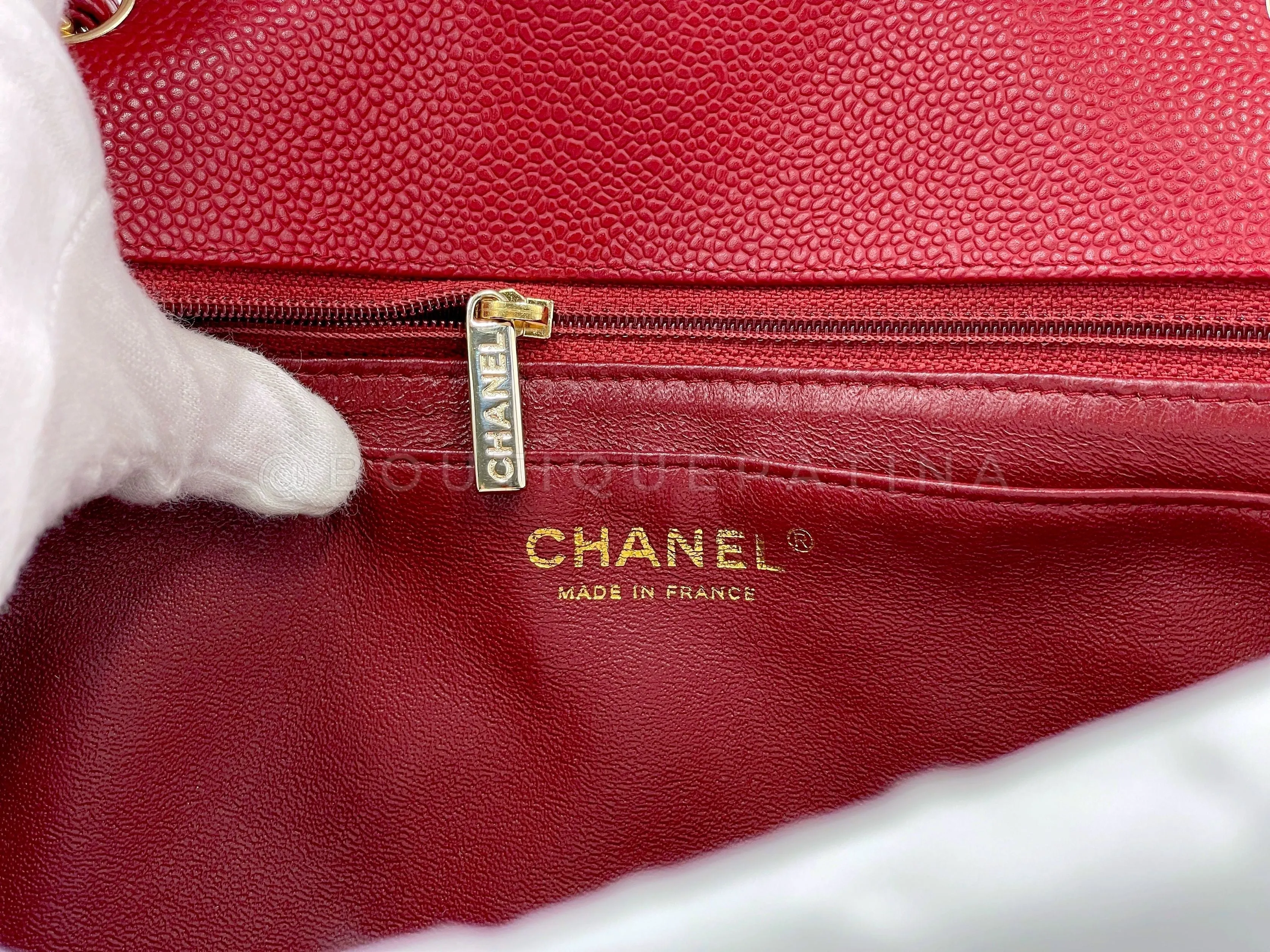 Chanel 2009 Red Caviar Jumbo Classic Flap Bag GHW Single