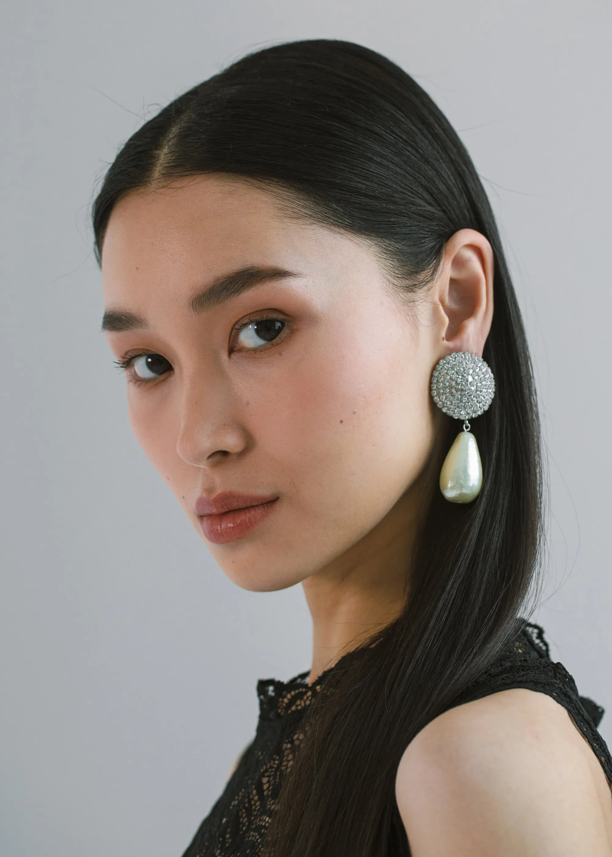 Dorrit Earrings -- Crystal Pearl