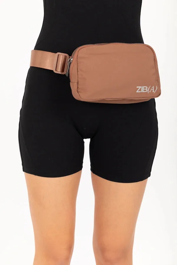 ESSENTIAL BELT BAG BROWN