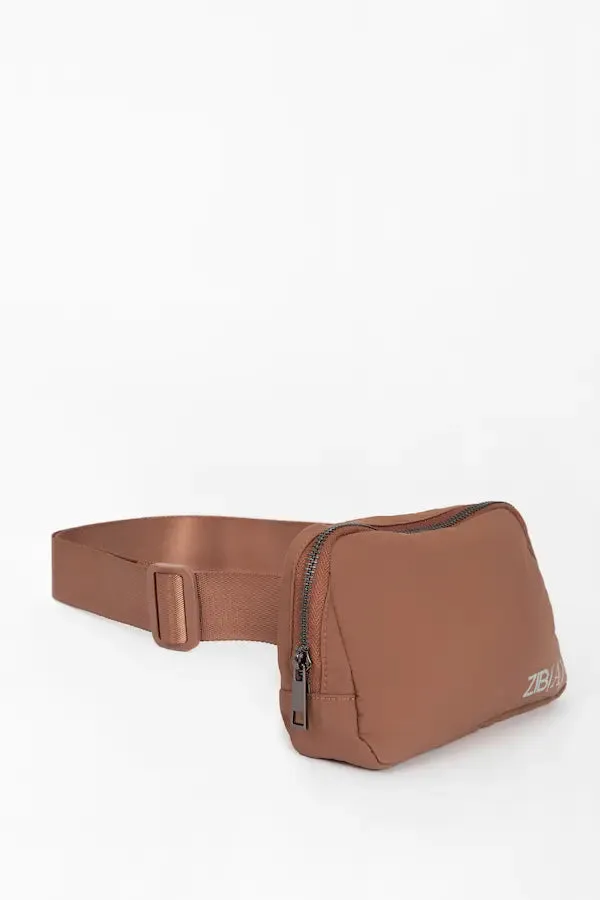 ESSENTIAL BELT BAG BROWN