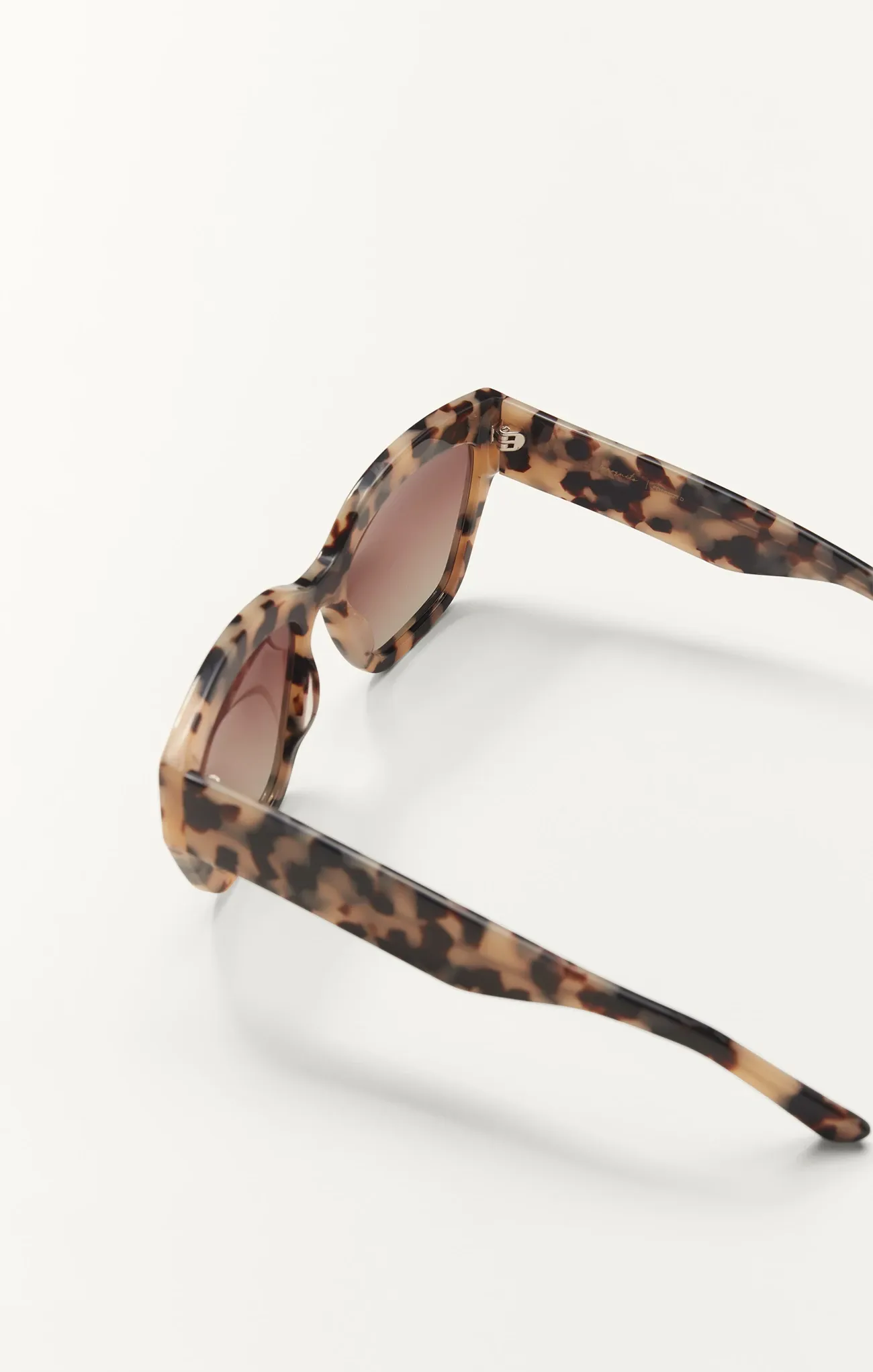 Incognito in Brown Tortoise-Gradient