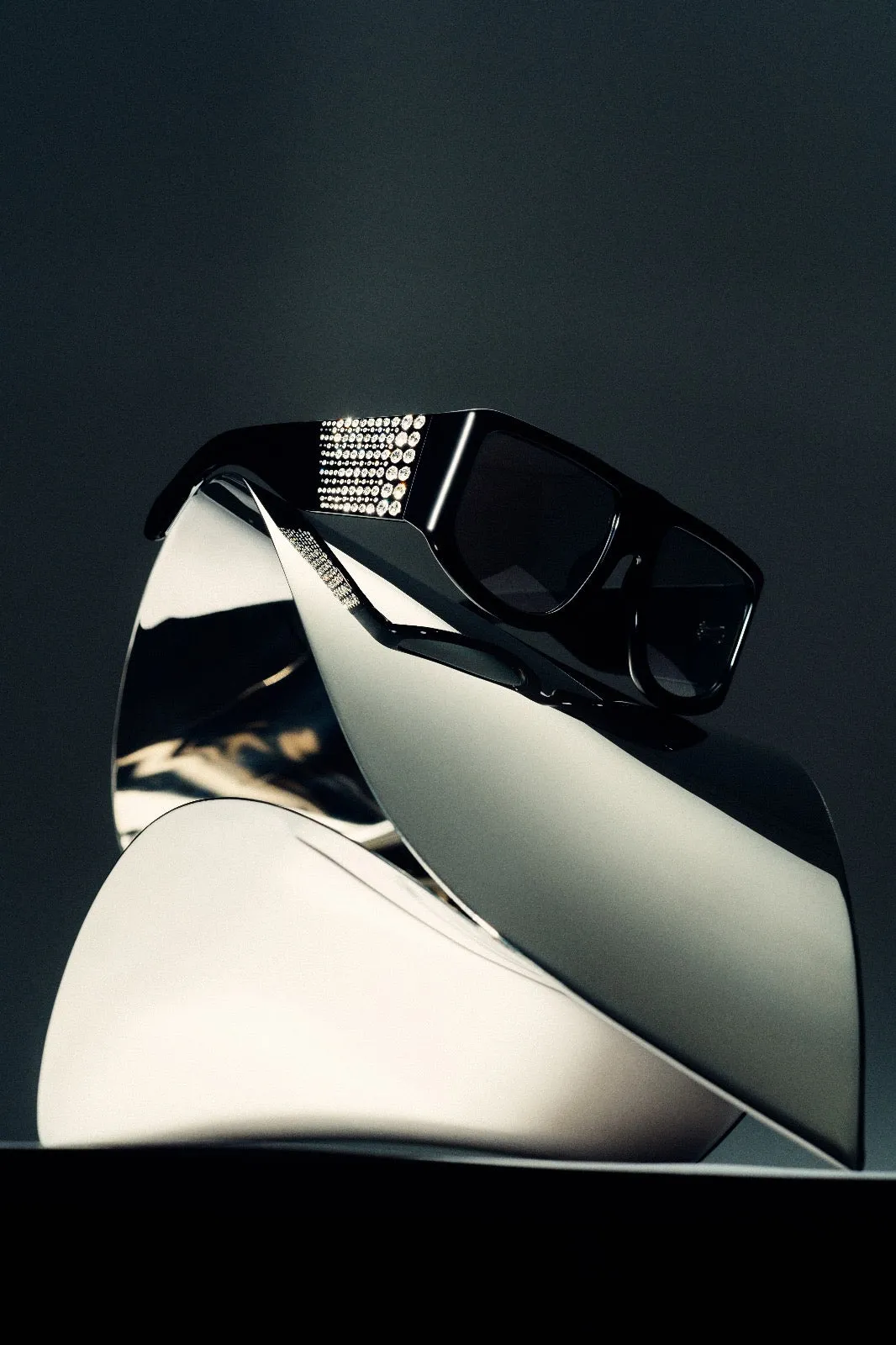 'IT Girl' with Crystals, Oversized Sunglasses in Black | NUE STUDIO x LINDA FARROW