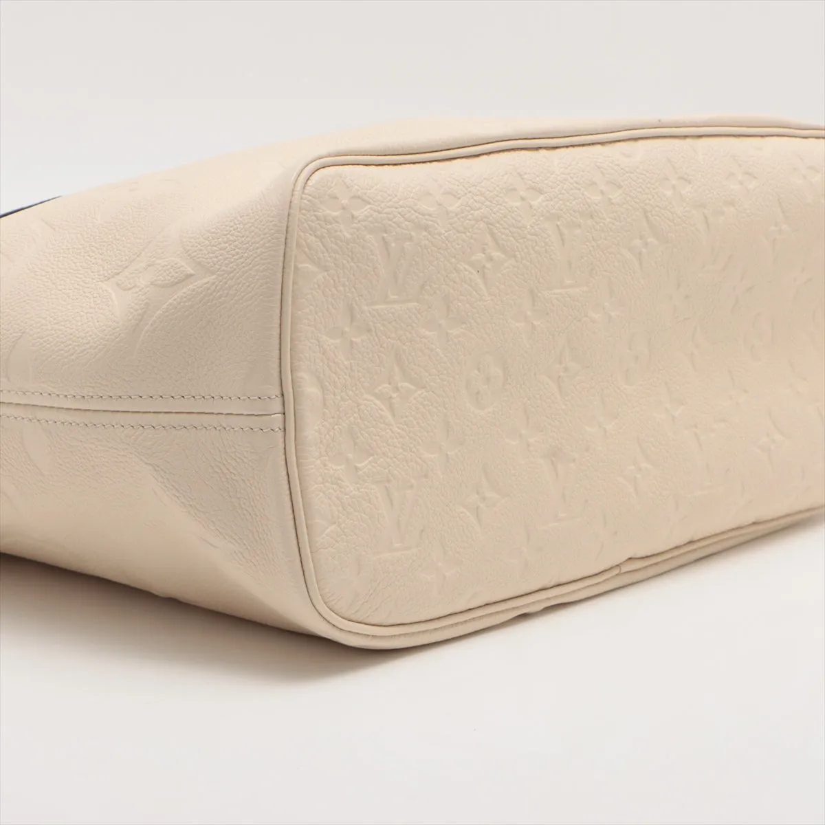 Louis Vuitton Monogram Empreinte Neverfull MM