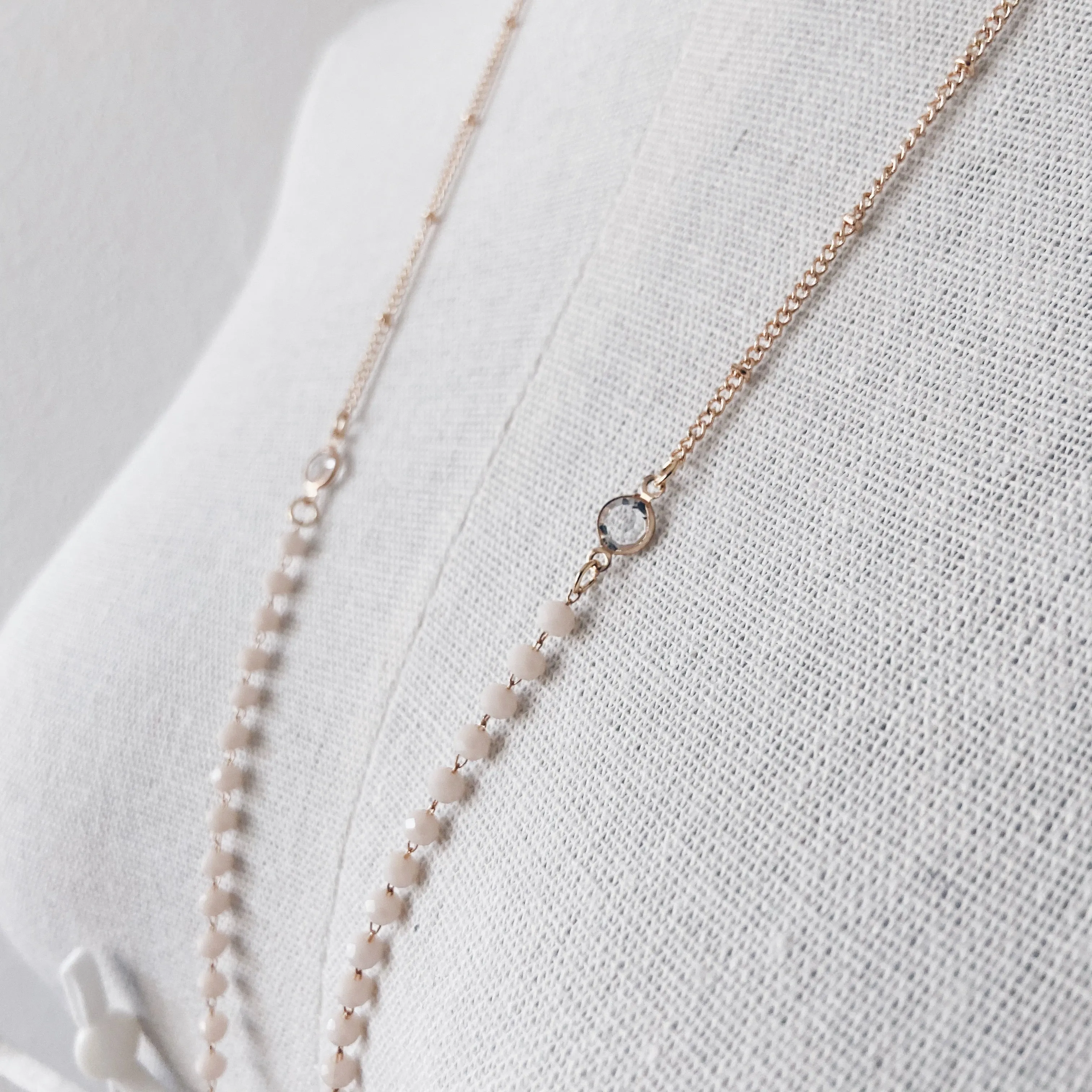 Mask Chain : Blush Beads