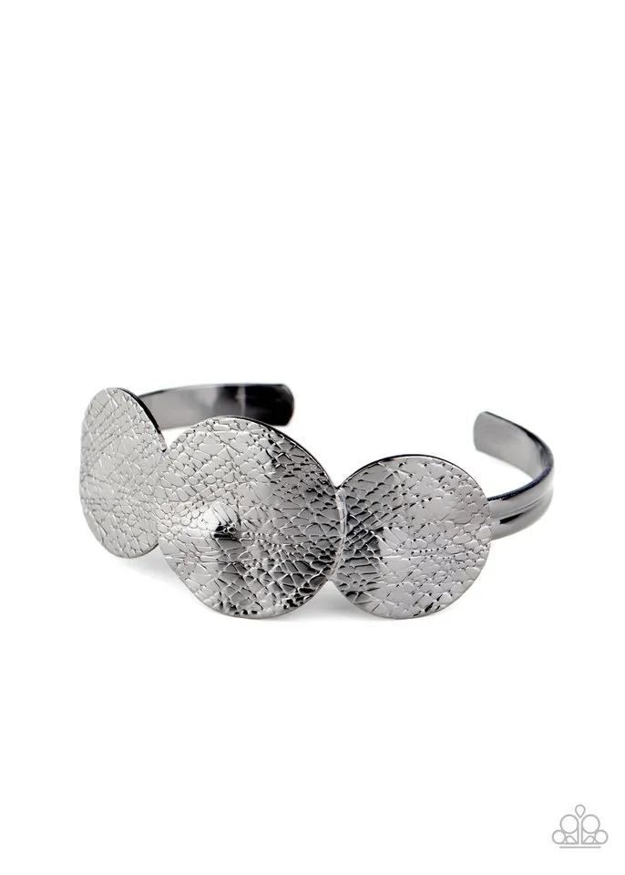 Paparazzi Bracelet ~ Urban Aftershock - Black