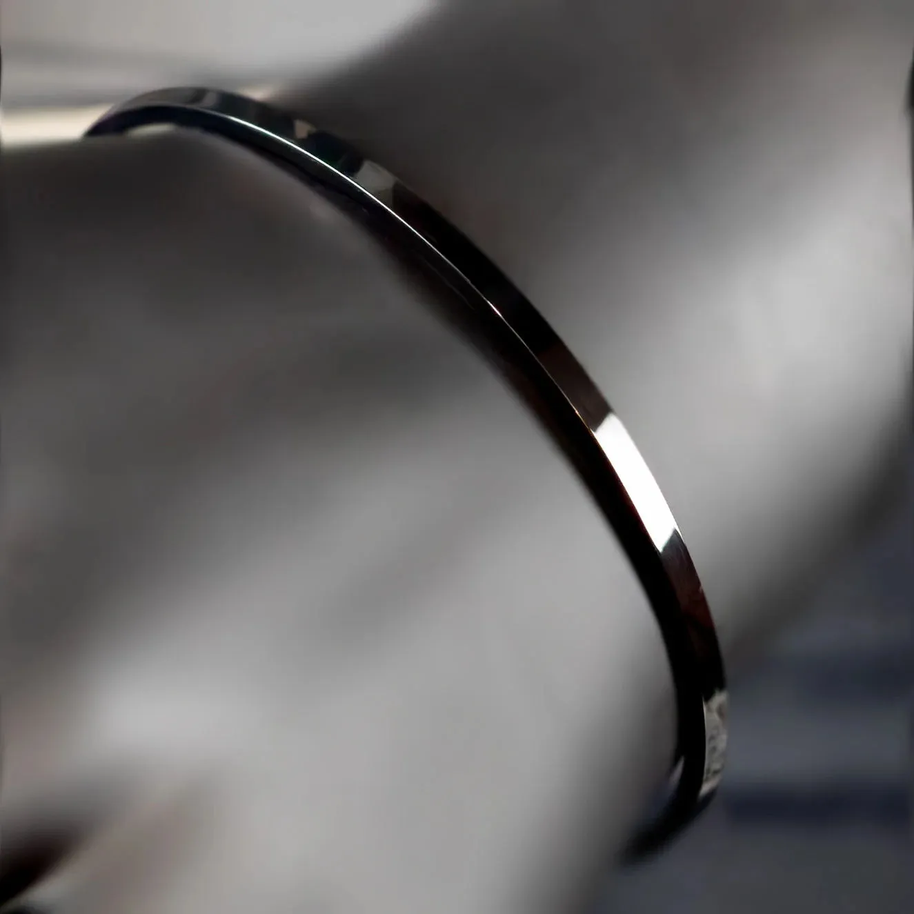 Tauro Stainless Steel Cuff