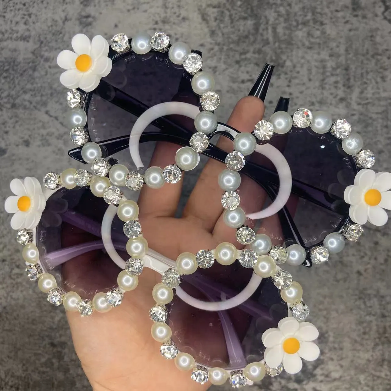 Women's Shiny Rhinestone Diamond Designer Round Shape Sunglasses