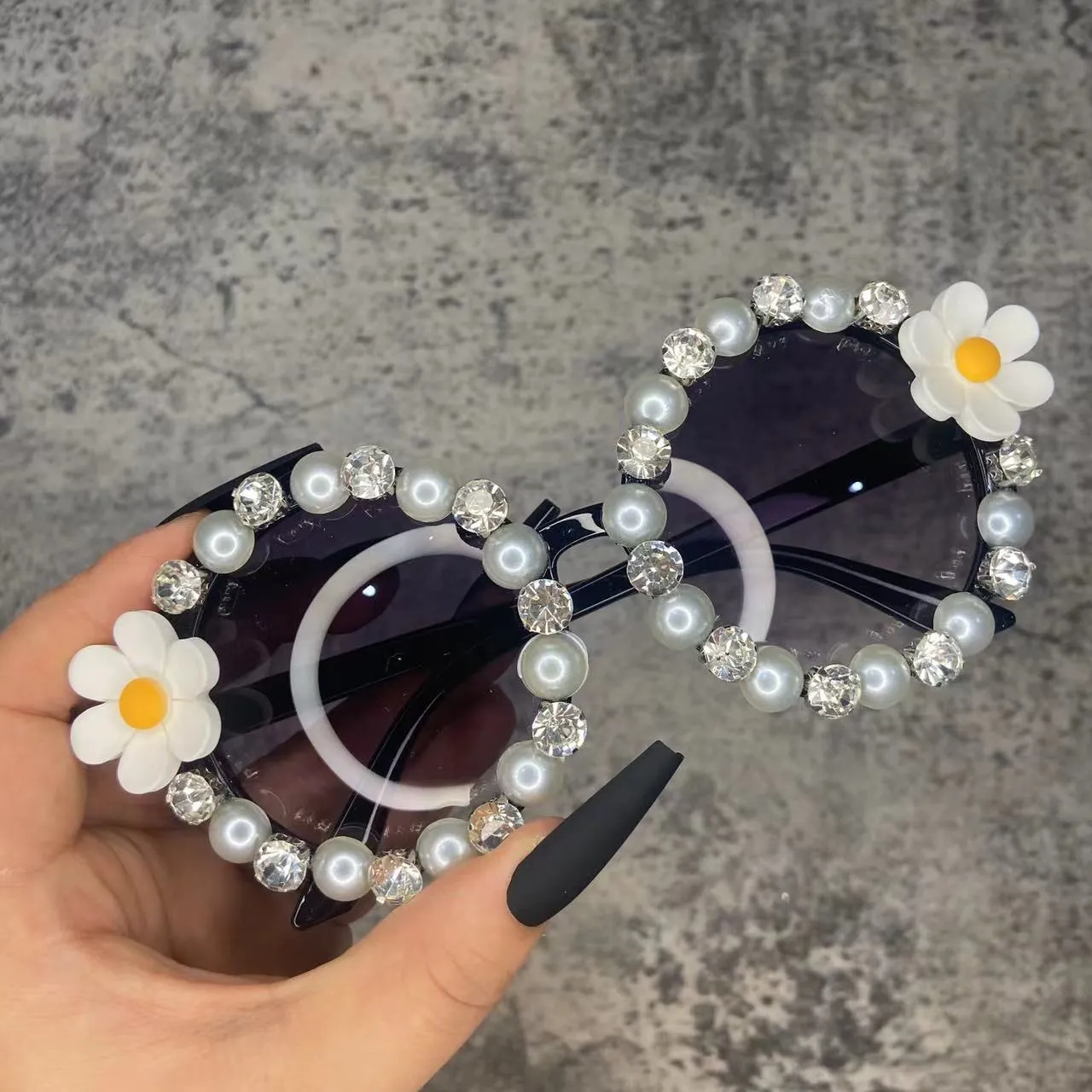 Women's Shiny Rhinestone Diamond Designer Round Shape Sunglasses